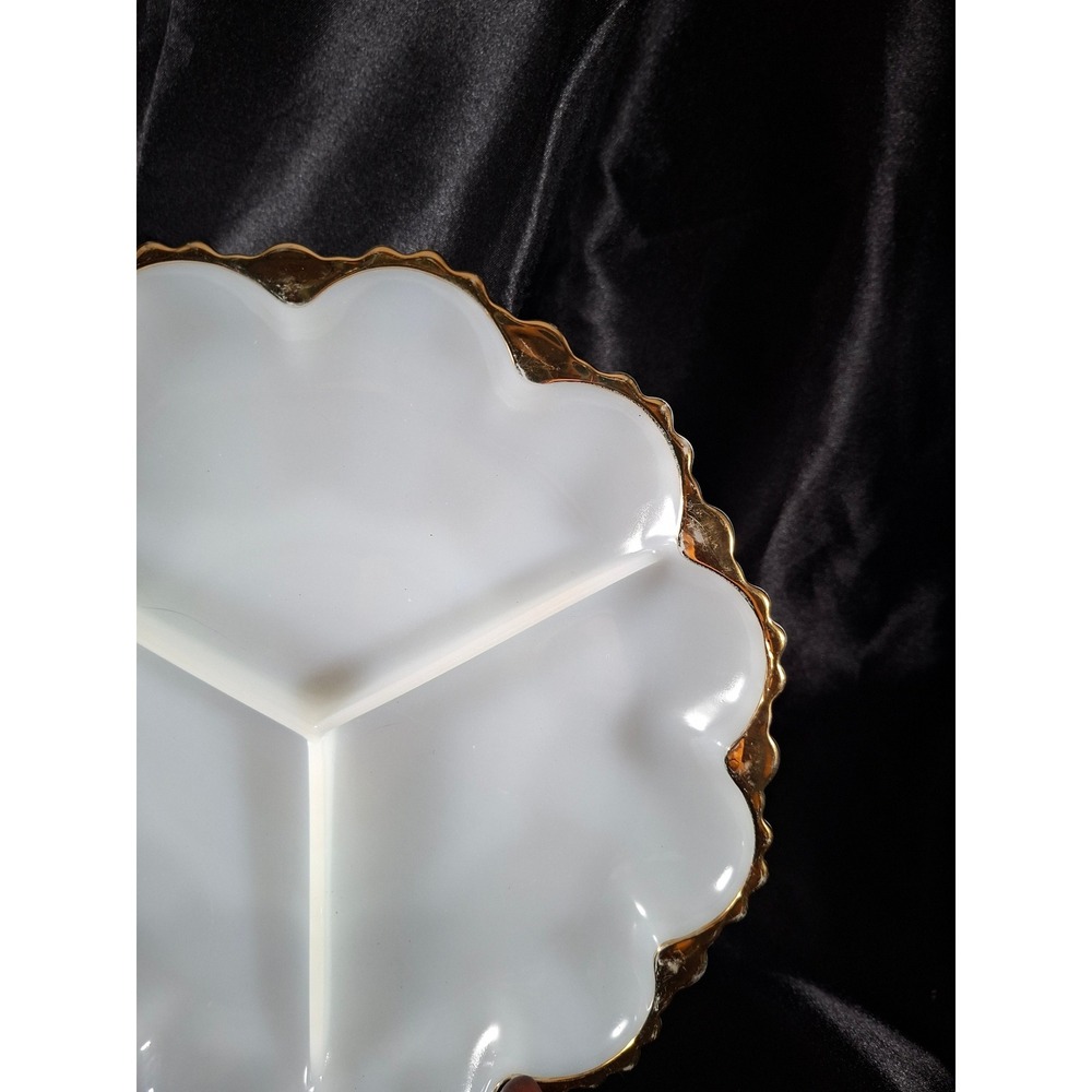 Vintage Milk Glass Divided Relish Dish Scalloped Gold Trim 3 Section Server - Picture 2 of 3